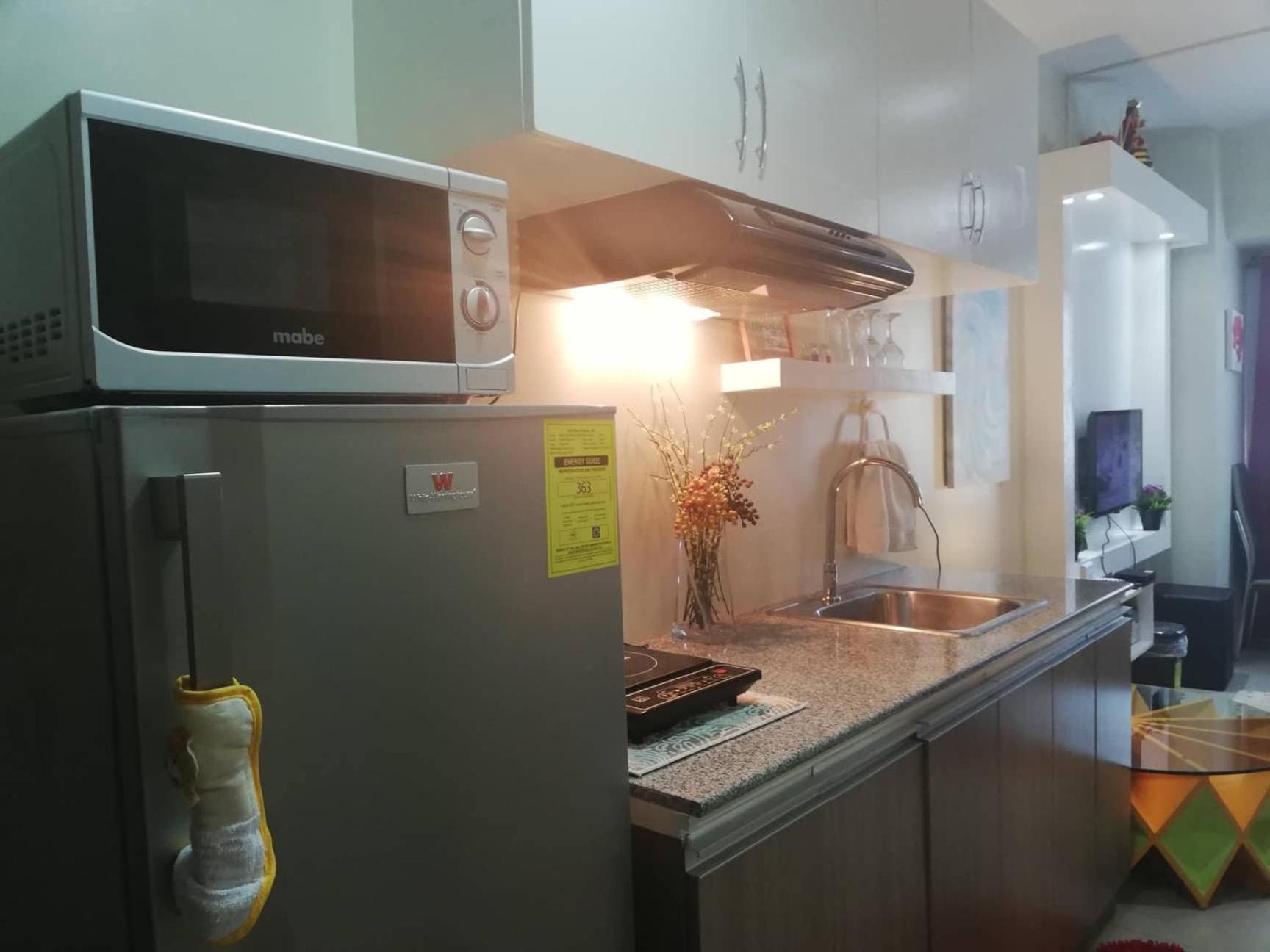 Jdt'S Condo At Horizons 101 Cebu Exteriör bild