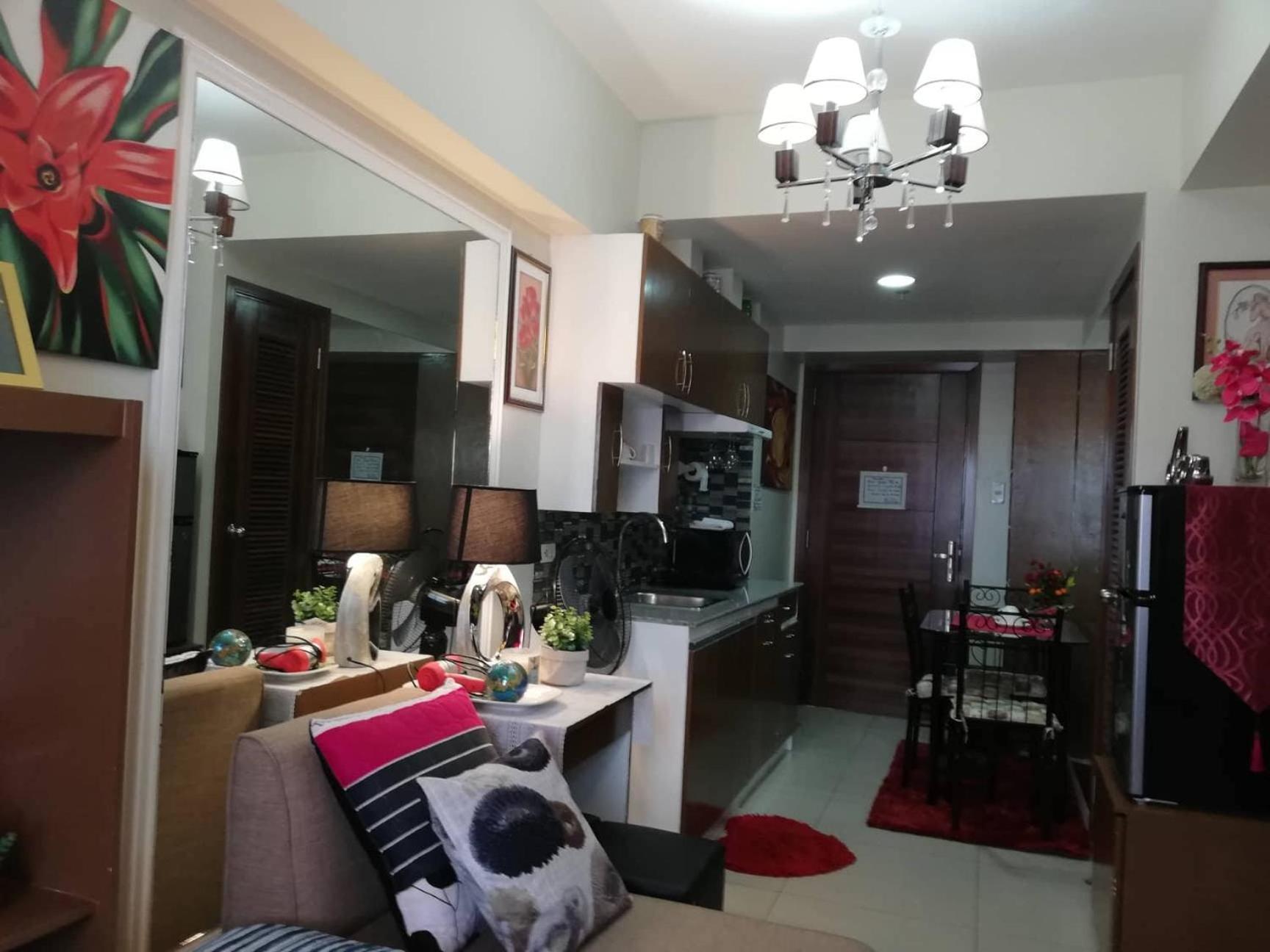 Jdt'S Condo At Horizons 101 Cebu Exteriör bild